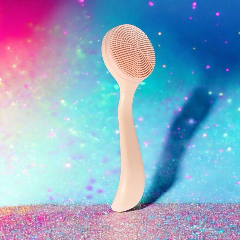 COCUS POCUS Silicon Face Wash Brush Brand New in Package